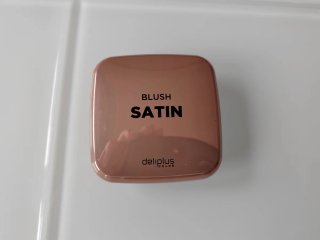 Lote 3 productos maquillaje Kiko Milano y Deliplus