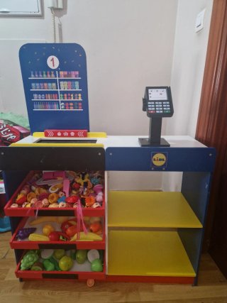 Tienda Lidl de madera