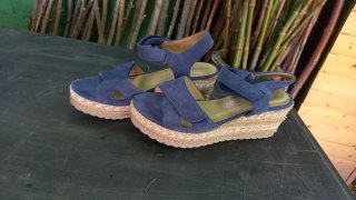 Sandalias de ante azul T.38