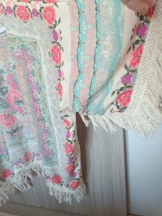 Kimono Zara estampado con flecos talla única