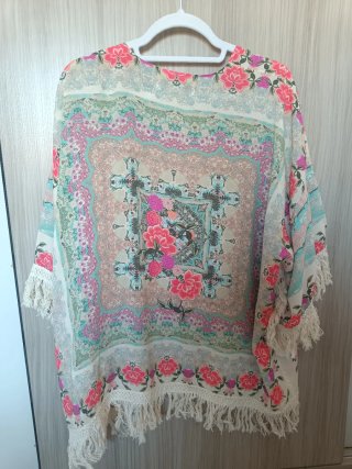Kimono Zara estampado con flecos talla única