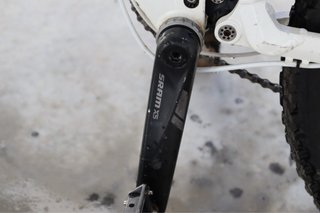 Bicicleta Enduro Mondraker Blanca