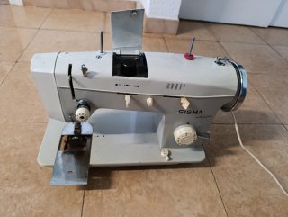 Máquina de coser SIGMA automática
