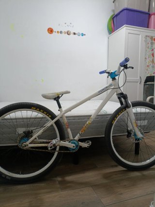 Bicicleta Dirt Specialized ruedas 26