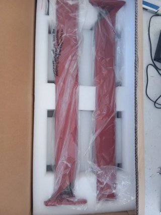 Soportes de suelo para altavoces Kef
