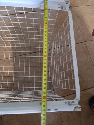 Cesta organizadora de metal blanca