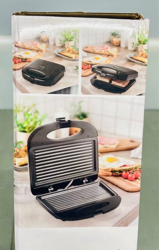 Tostadora Sandwichera 750W - Nueva