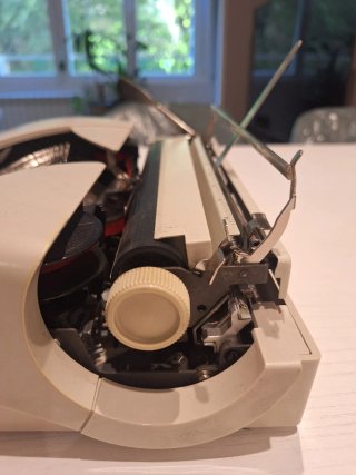 Máquina de escribir Olympia Traveller C