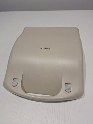 Máquina de escribir Olympia Traveller C