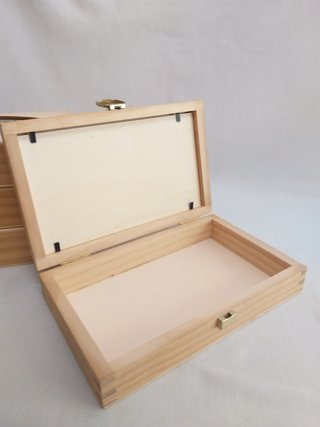 Caja de madera c/cristal ovalada
