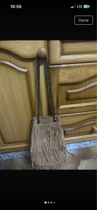 Bolso de ante con flecos