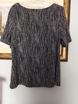 Camiseta M Collection negra y plateada talla M.