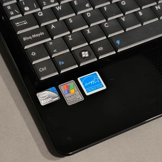 Mini Portátil Asus Eee PC - Windows XP + Funda