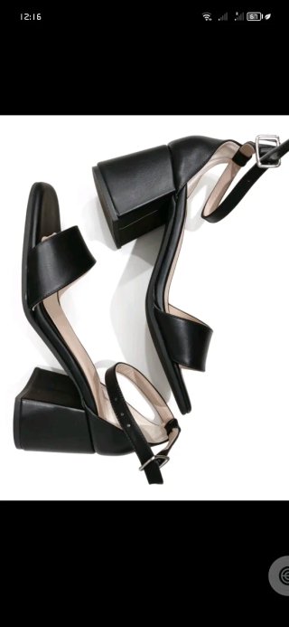 Sandalias tacón negras