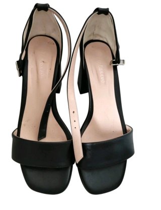 Sandalias tacón negras