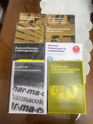 Libros FP Farmacia y Parafarmacia 1° Curso