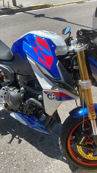 BMW F900R performance sport azul