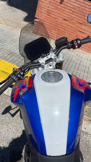 BMW F900R performance sport azul