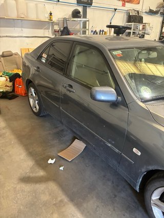 Lexus Is200