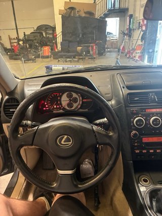 Lexus Is200