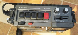Radio Cassette Sanyo BoomBox M2450F