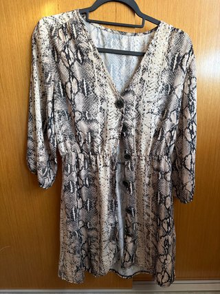 Vestido estampado serpiente sin marca