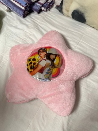 Cojín Musical Estrella Rosa Peluche de Patito feo
