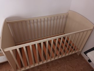 Cuna y colchón bébé 140x74x88 buen estado