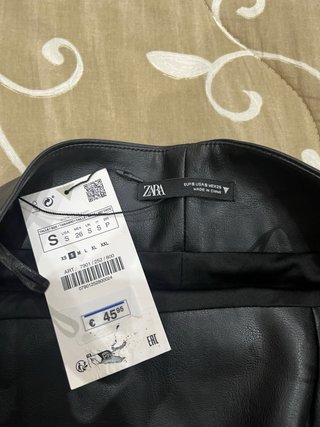 Vestito tubino ecopelle nero Zara