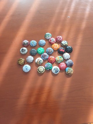 Collezione di tappi di spumante, alcuni unici