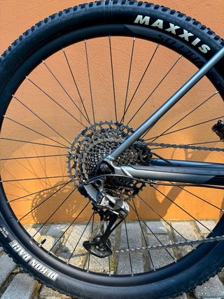 Bici Scott Scale + Tija Telescópica