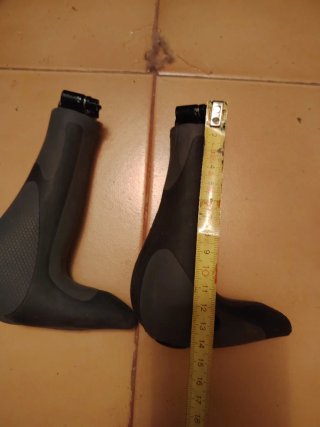 Acoples de manillar ergonómicos