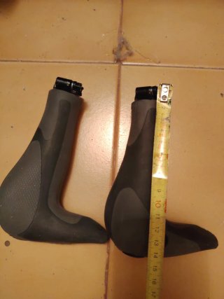 Acoples de manillar ergonómicos