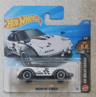 Hot Wheels Mazda MX-5 Miata