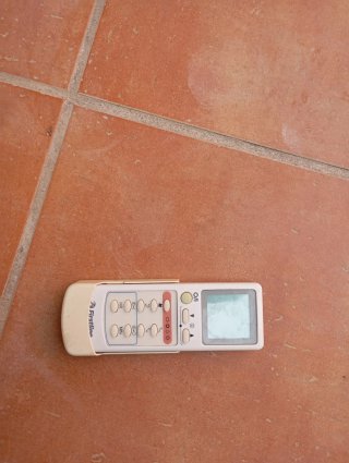 Aire Acondicionado Firstline Blanco