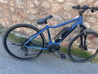 Bicicleta Eléctrica Azul marca Bosh