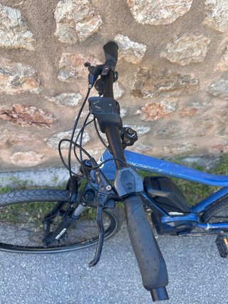 Bicicleta Eléctrica Azul marca Bosh