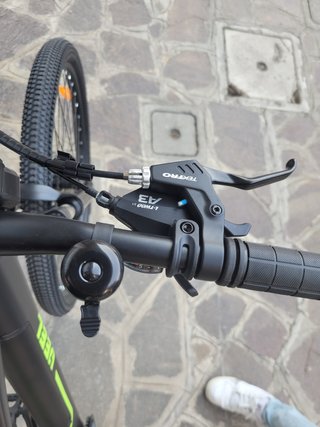E-Bike UEEL Rockblazer MTB