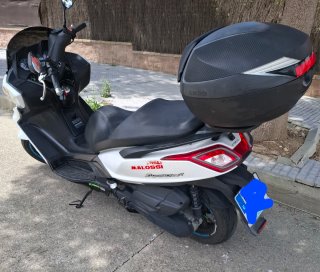 Kymco Super Dink 125 E4 Maxi Scooter