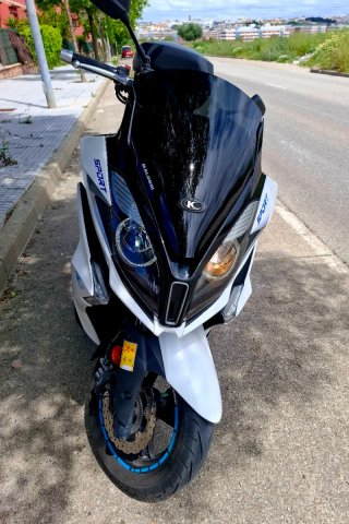 Kymco Super Dink 125 E4 Maxi Scooter