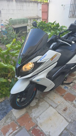 Kymco Super Dink 125 E4 Maxi Scooter