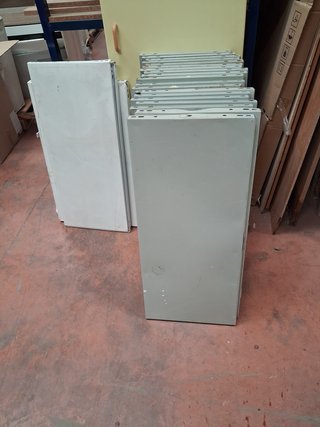 CH072 - BALDAS METÁLICAS PARA ESTANTERÍAS
