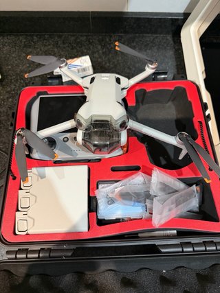 Dron dji mini pro 4 fly more combo