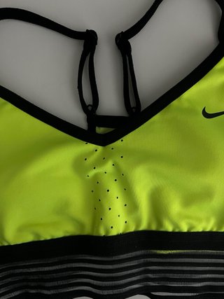 Sujetador deportivo Nike