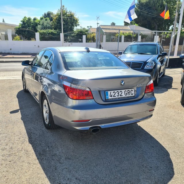 BMW E60 520d AUTOMÁTICO