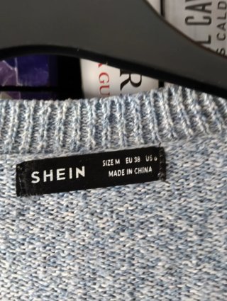 Jersey SHEIN calado azul M ( es más una 40)