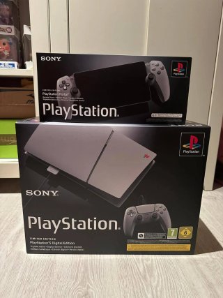 PS5 Digital Ed. 30 Aniversario y PS Portal
