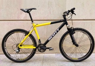 Bicicleta de montaña Negra/Amarilla