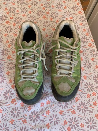 Zapatillas de montaña Quechua grises y verdes