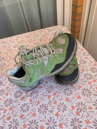 Zapatillas de montaña Quechua grises y verdes